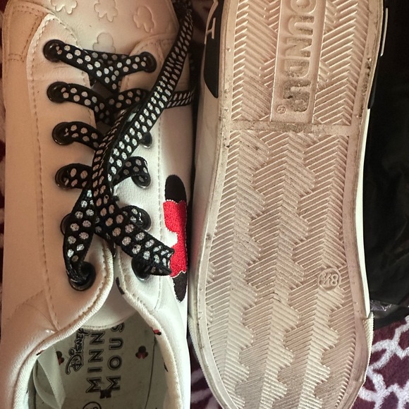 #67 Disney Mini Mouse Sneakers - Picture 9 of 10